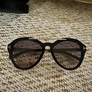 Tom Ford Lisa Smoke Gradient Oval Ladies Sunglasses